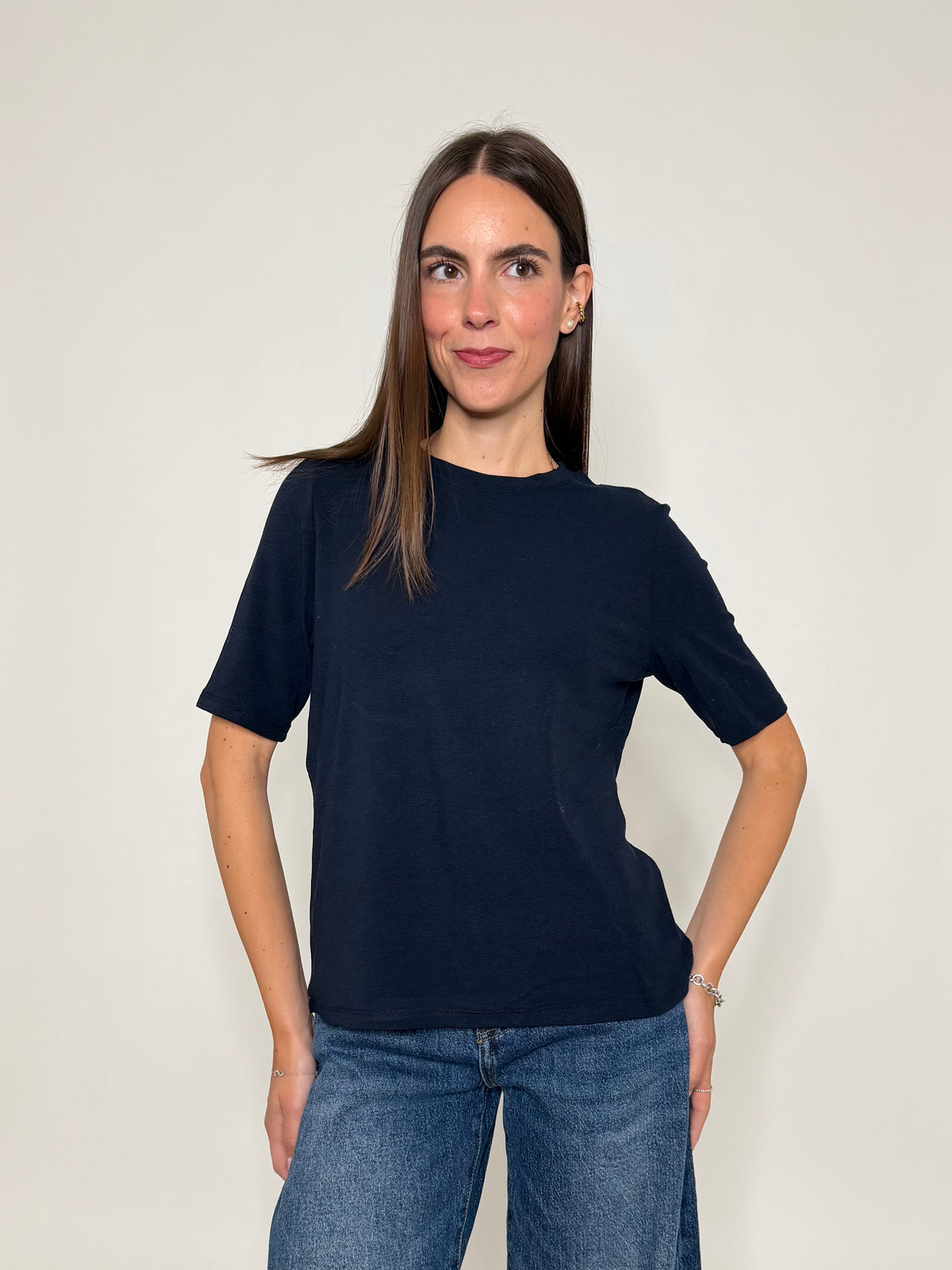 Maglia girocollo basic in viscosa e cotone blu navy