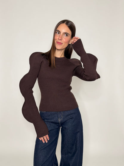 Maglia in morbida viscosa micro costina con manica onda coffee