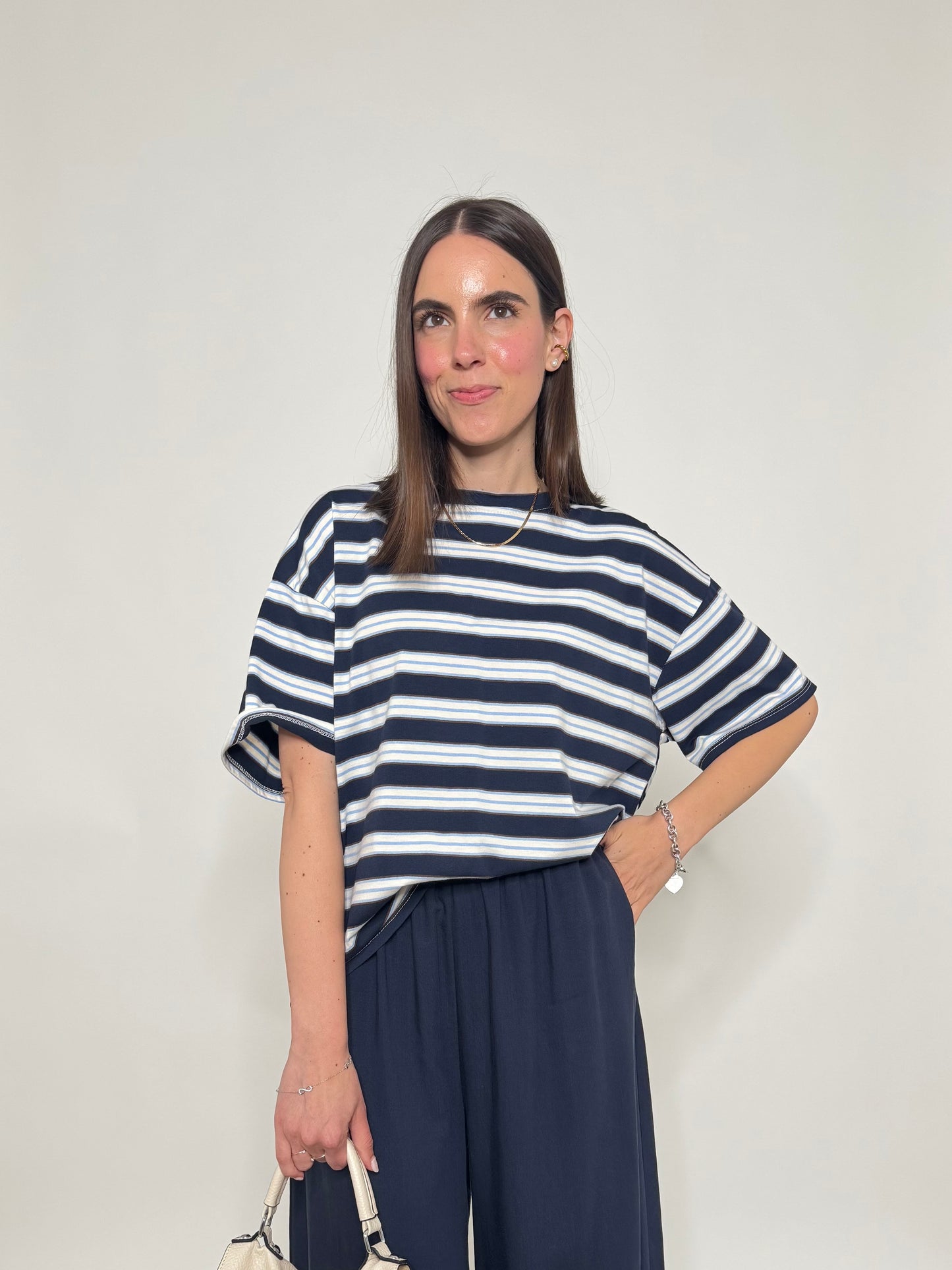 T-shirt a righe bicolor con crochet Blu