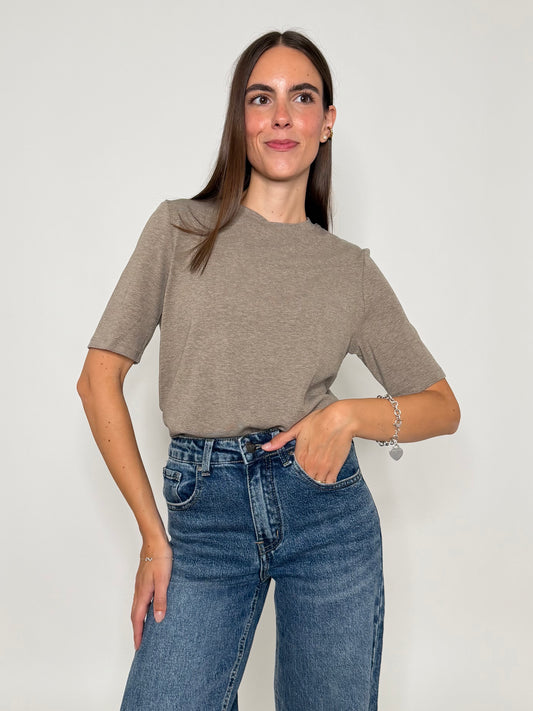 Maglia girocollo basic in viscosa e cotone tortora