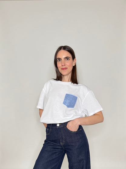 T-shirt in cotone tasca brillantini Azzurro