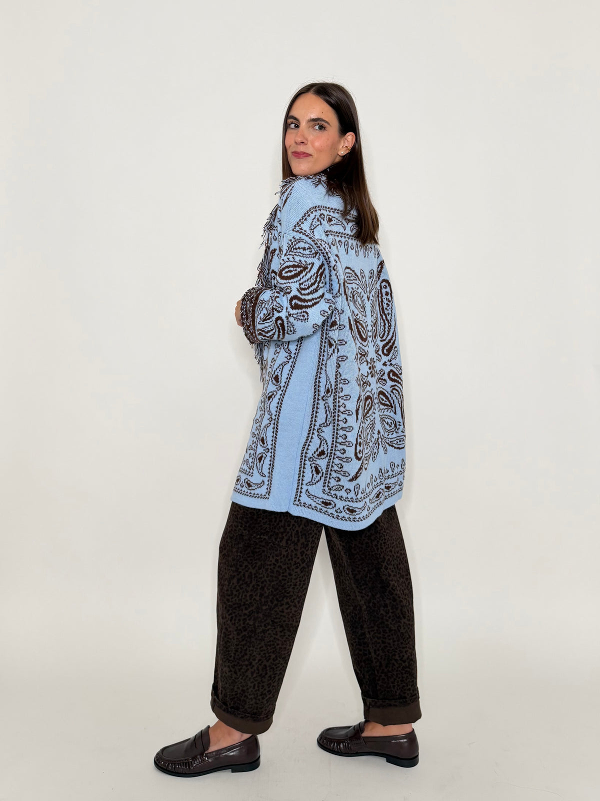 Cardigan frange stampa bandana celeste/coffee