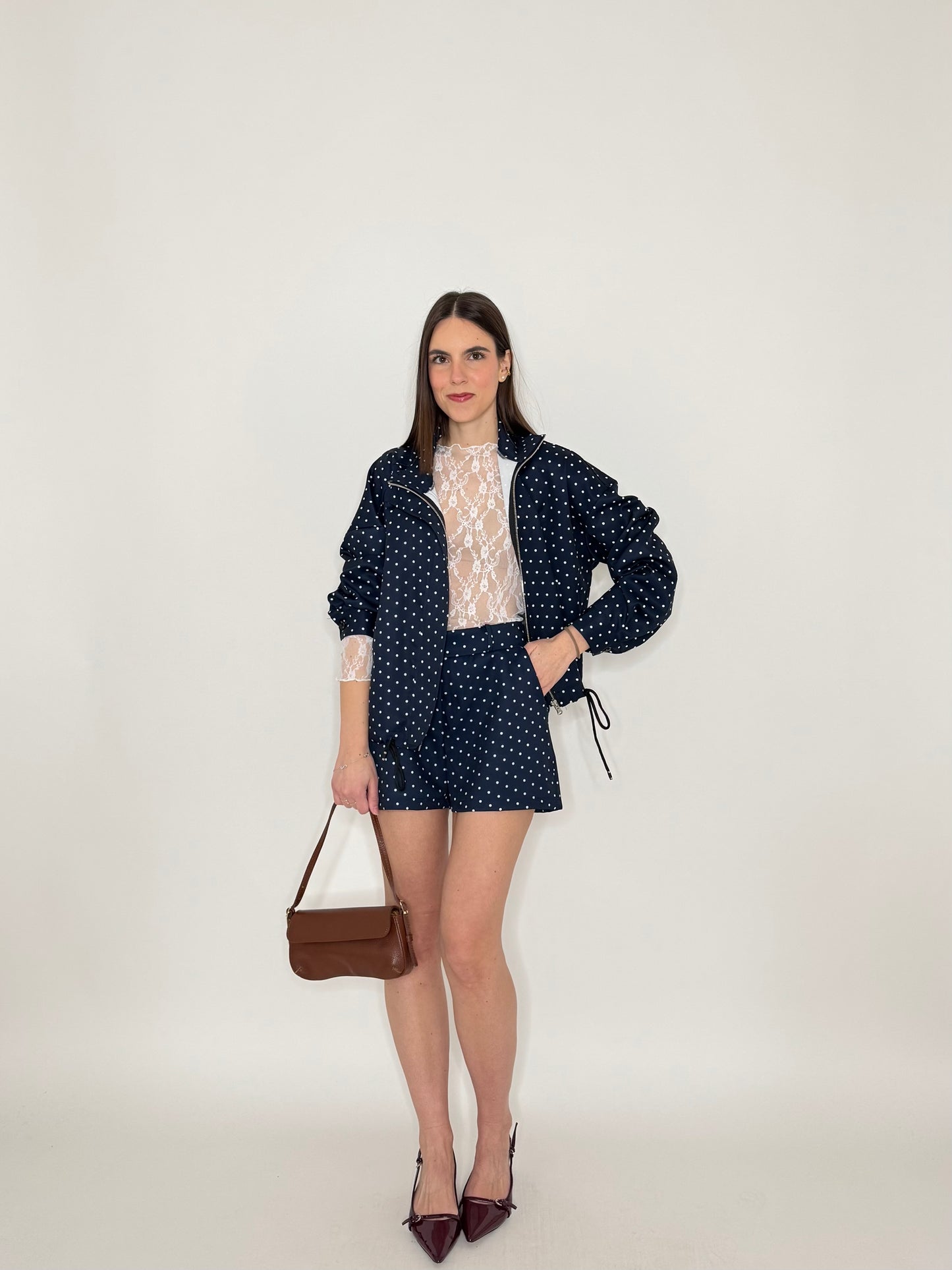 Completo stampa a pois blu navy