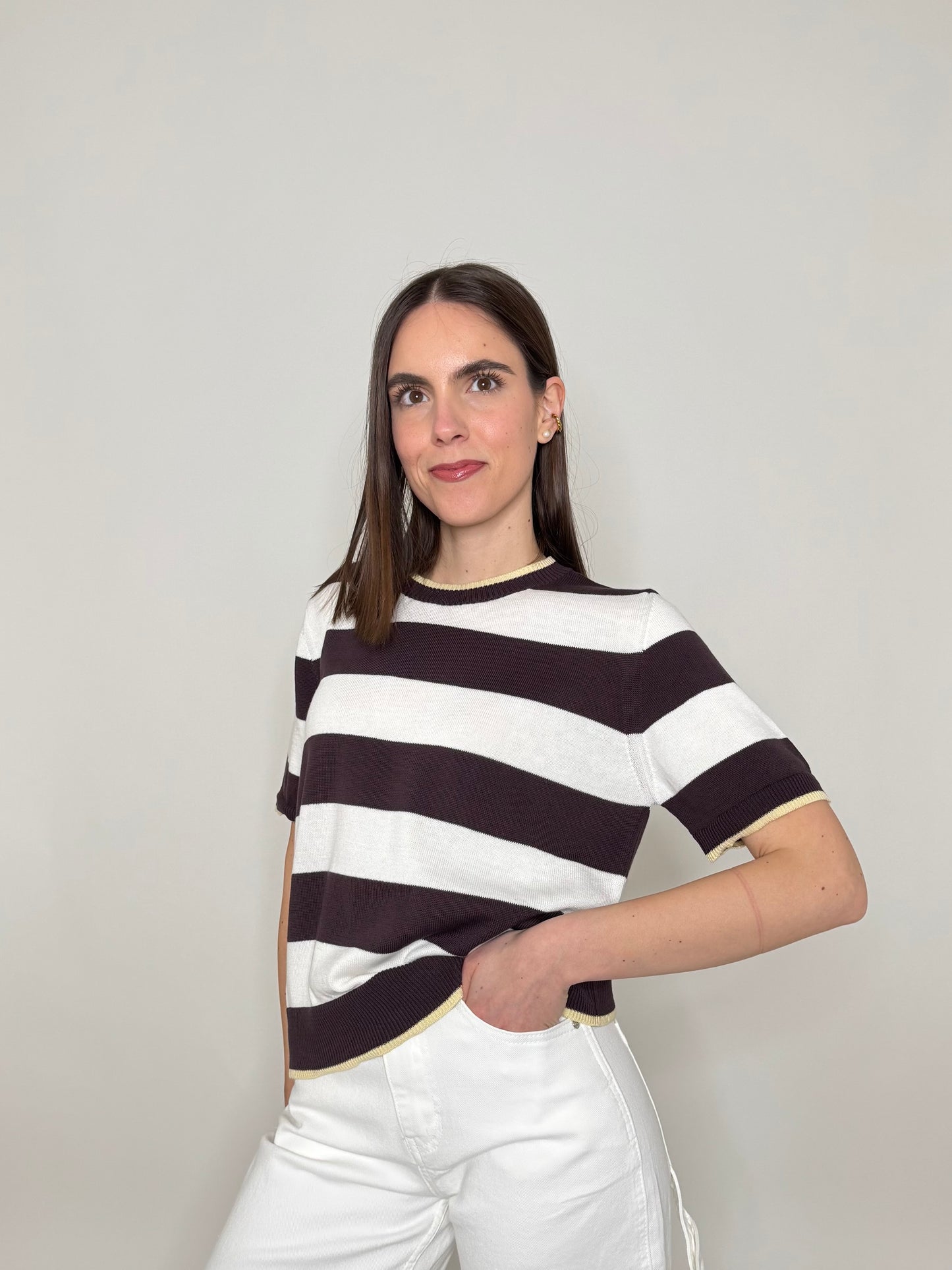 Maglia girocollo a righe manica corta in 100% cotone Moro/Panna