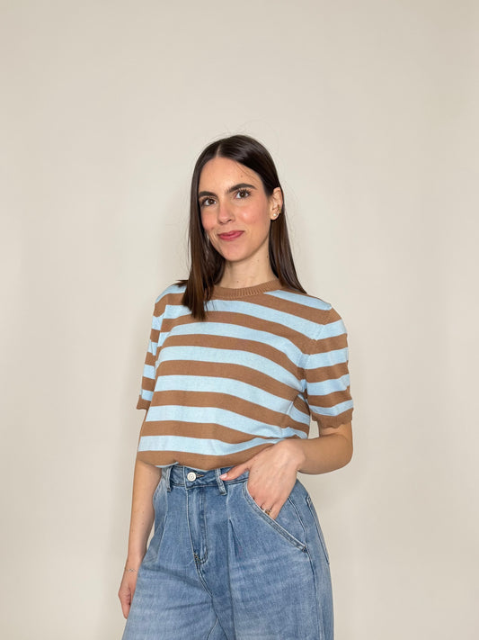 Maglia girocollo a righe manica corta in 100% cotone Camel/celeste
