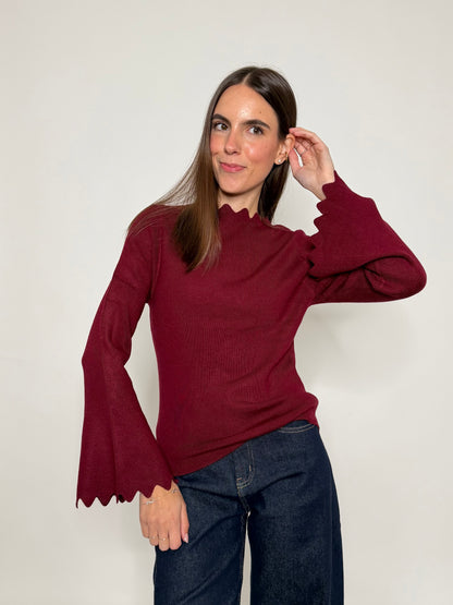 Maglia in morbida viscosa zigzag con manica a campana bordeaux