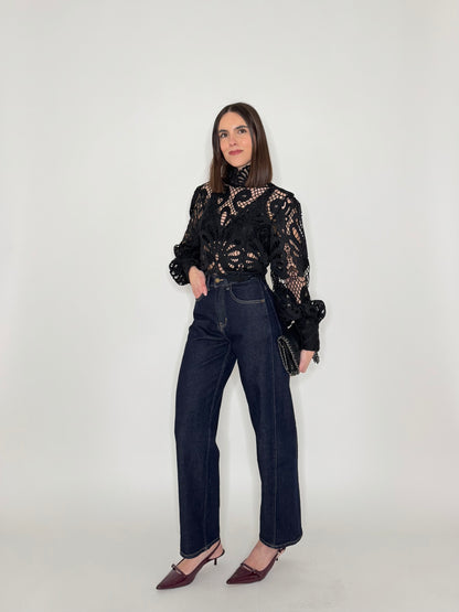 Blusa pizzo strutturato lavorazione macramè