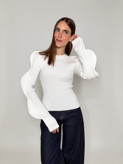Maglia in morbida viscosa micro costina con manica onda bianco