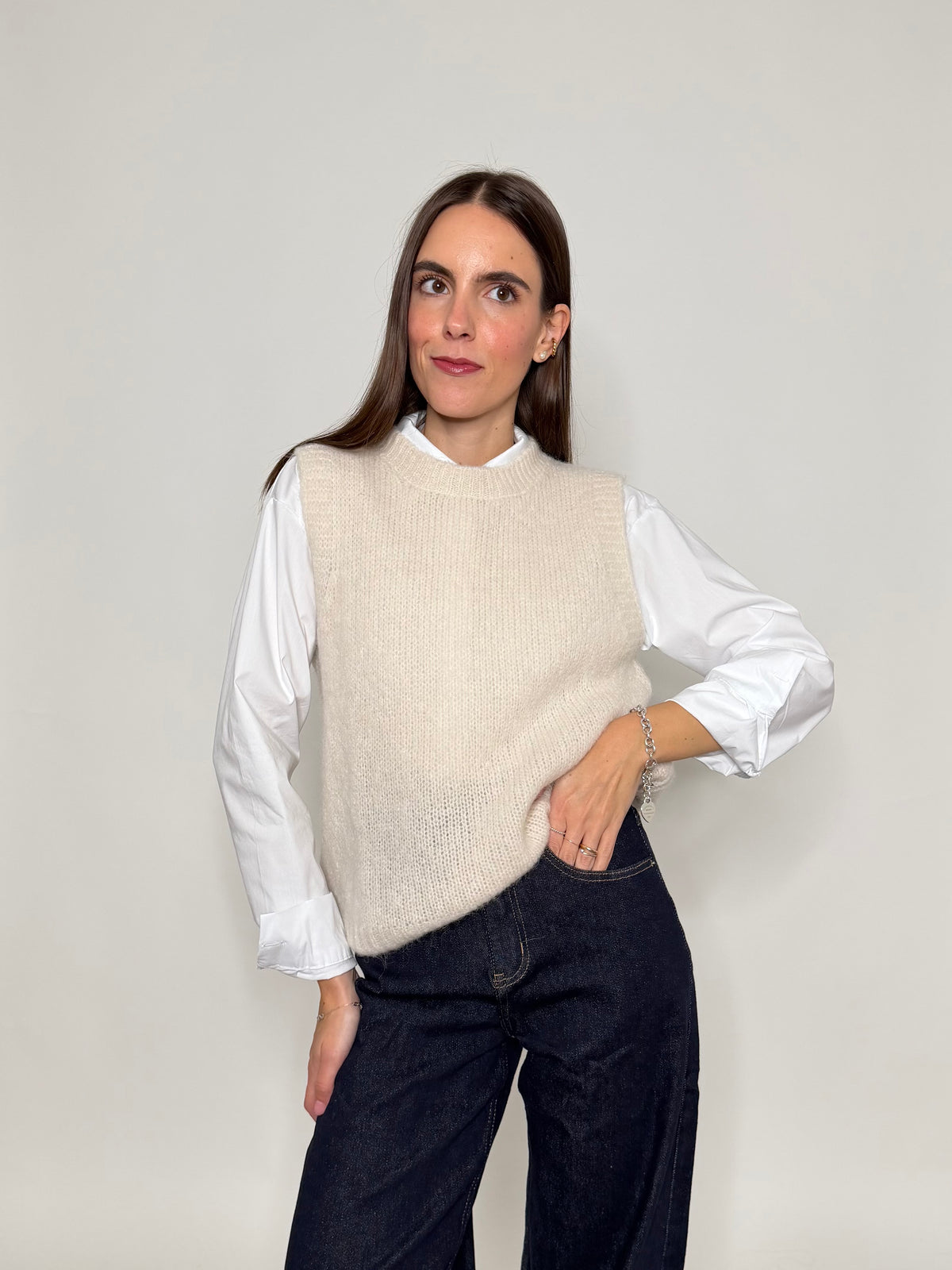 Gilet fluffy in morbido tessuto alpaca e lana panna