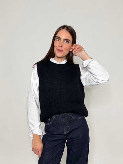 Gilet fluffy in morbido tessuto alpaca e lana nero