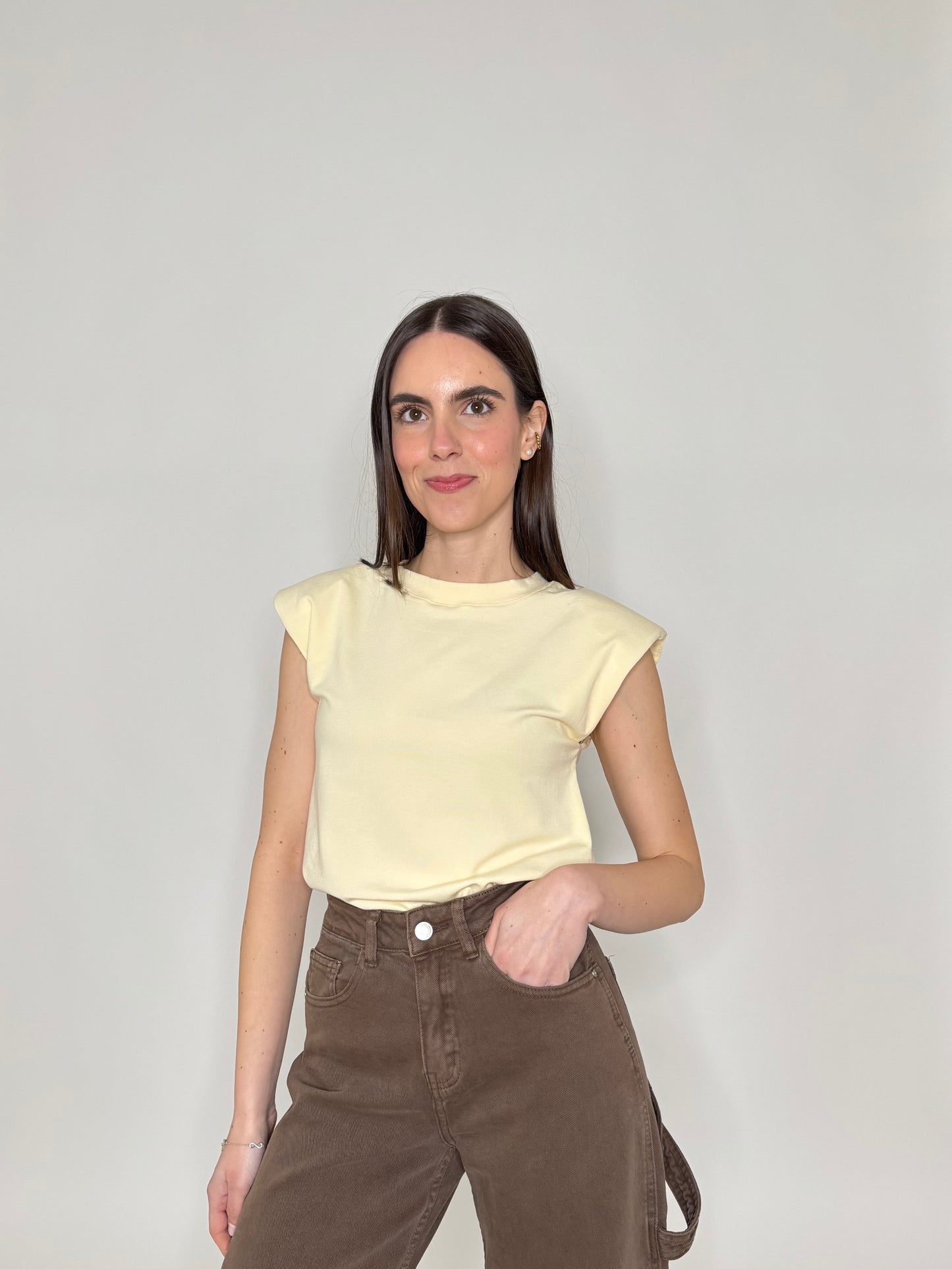 Maglia con spalline imbottite in cotone  Giallo