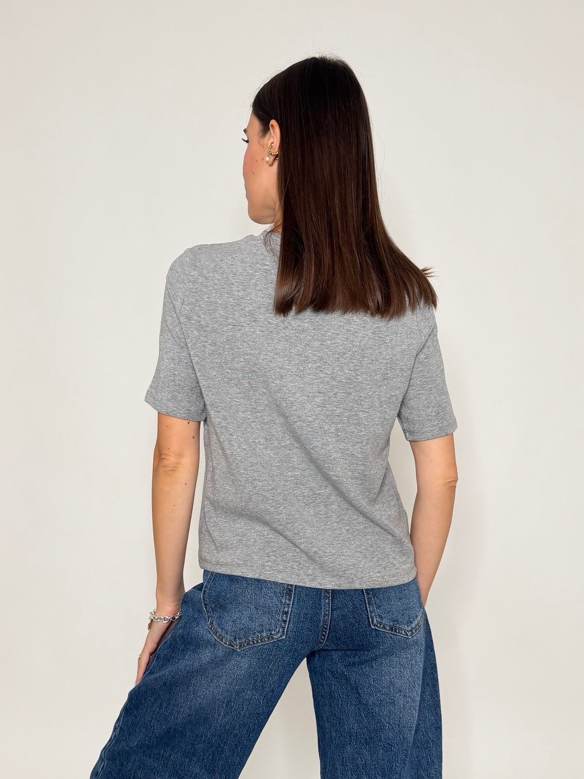Maglia girocollo basic in viscosa e cotone grigio