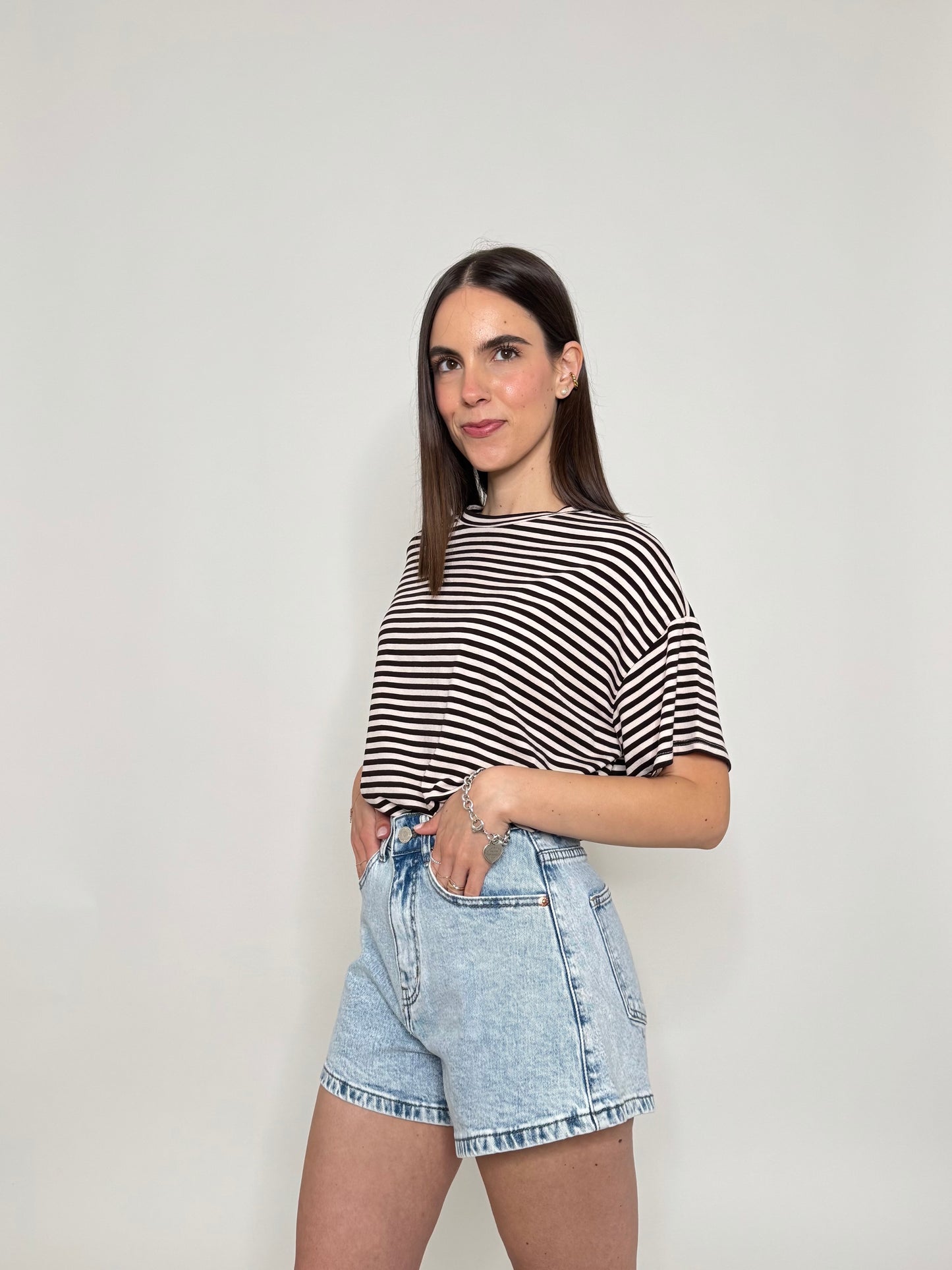 Shorts in denim lavaggio light blue wash