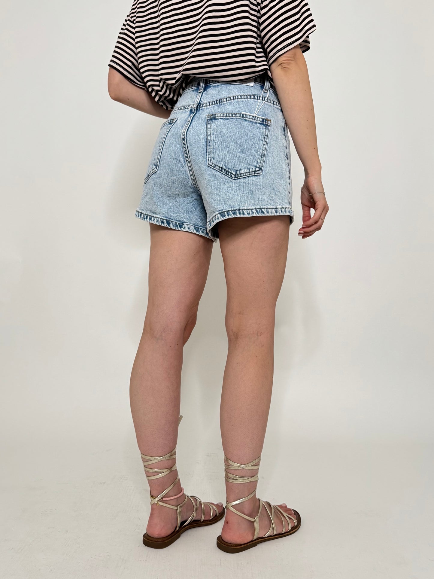Shorts in denim lavaggio light blue wash