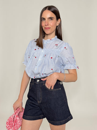 Camicia in cotone con ricami e rouge