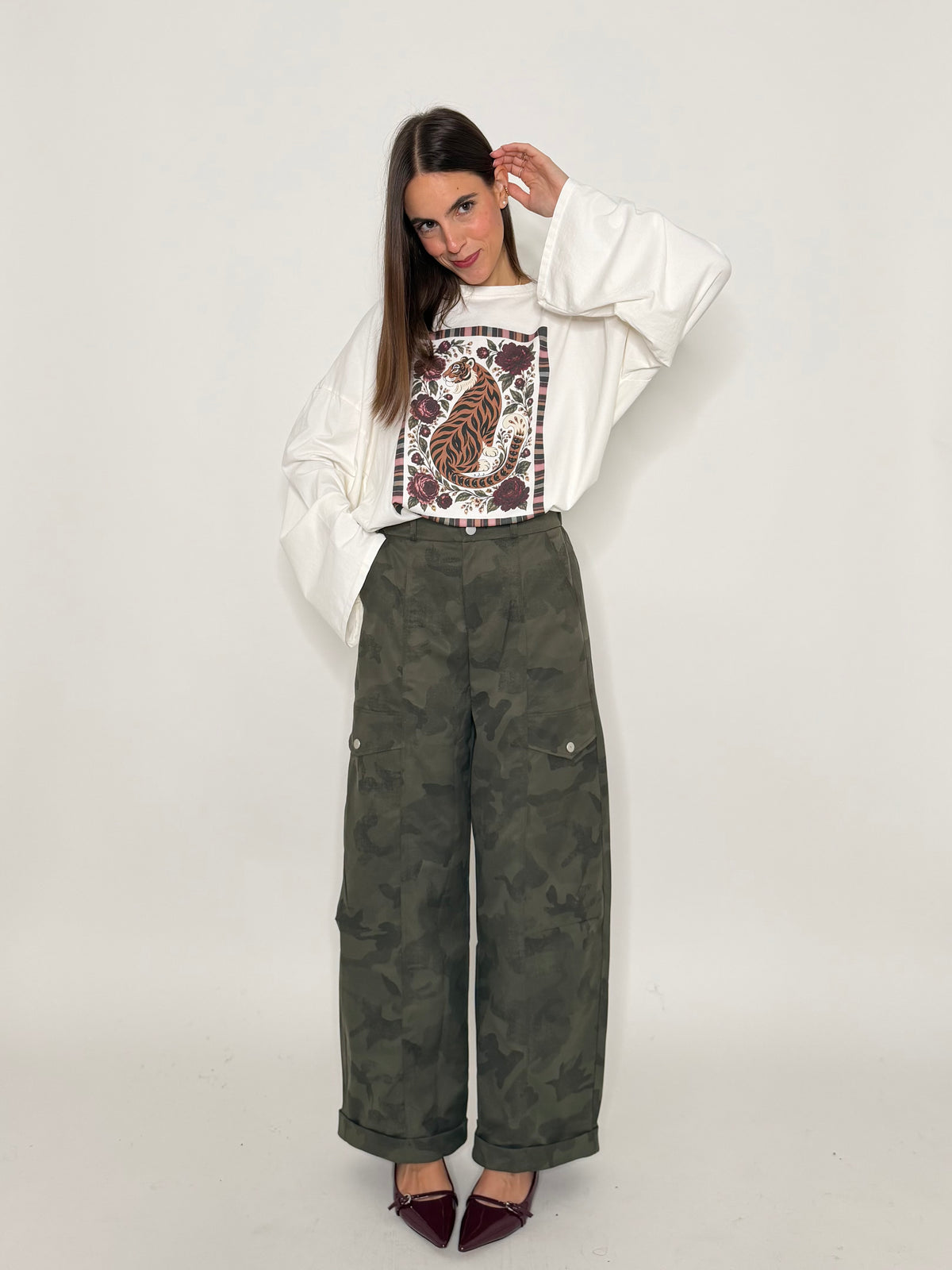 Pantalone cargo wide leg camouflage
