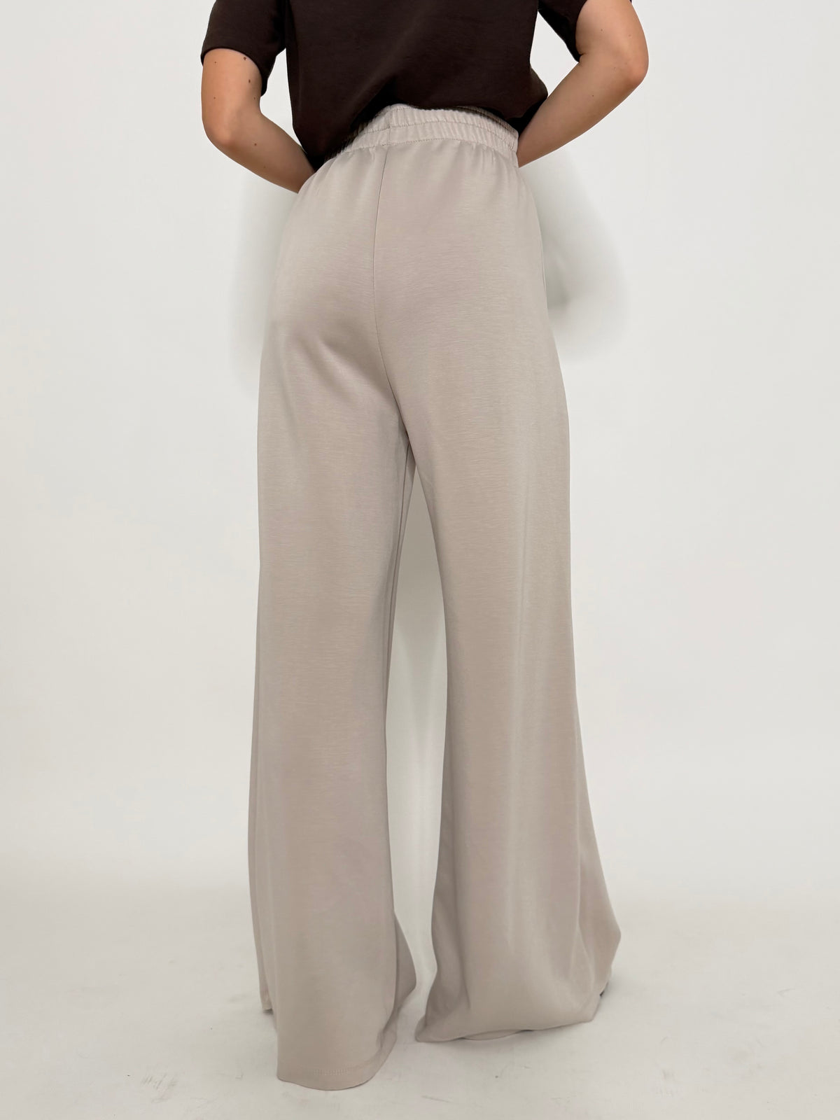Pantalone palazzo relax fit in viscosa beige