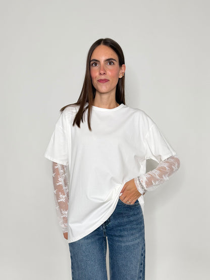 Maglia in cotone con manicotto in pizzo