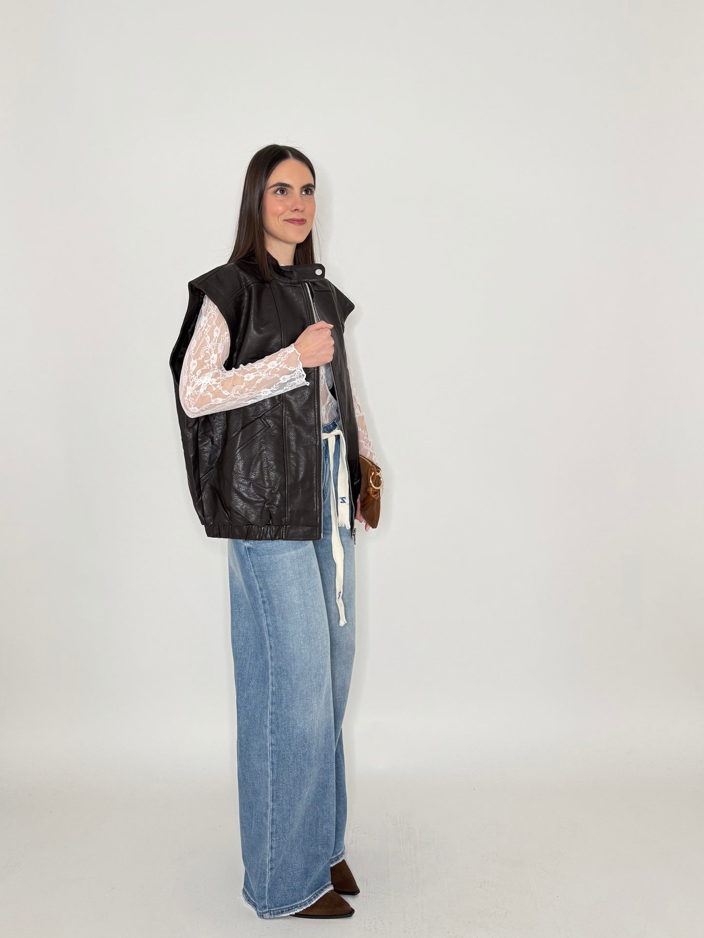 Gilet in ecopelle martellata cioccolato