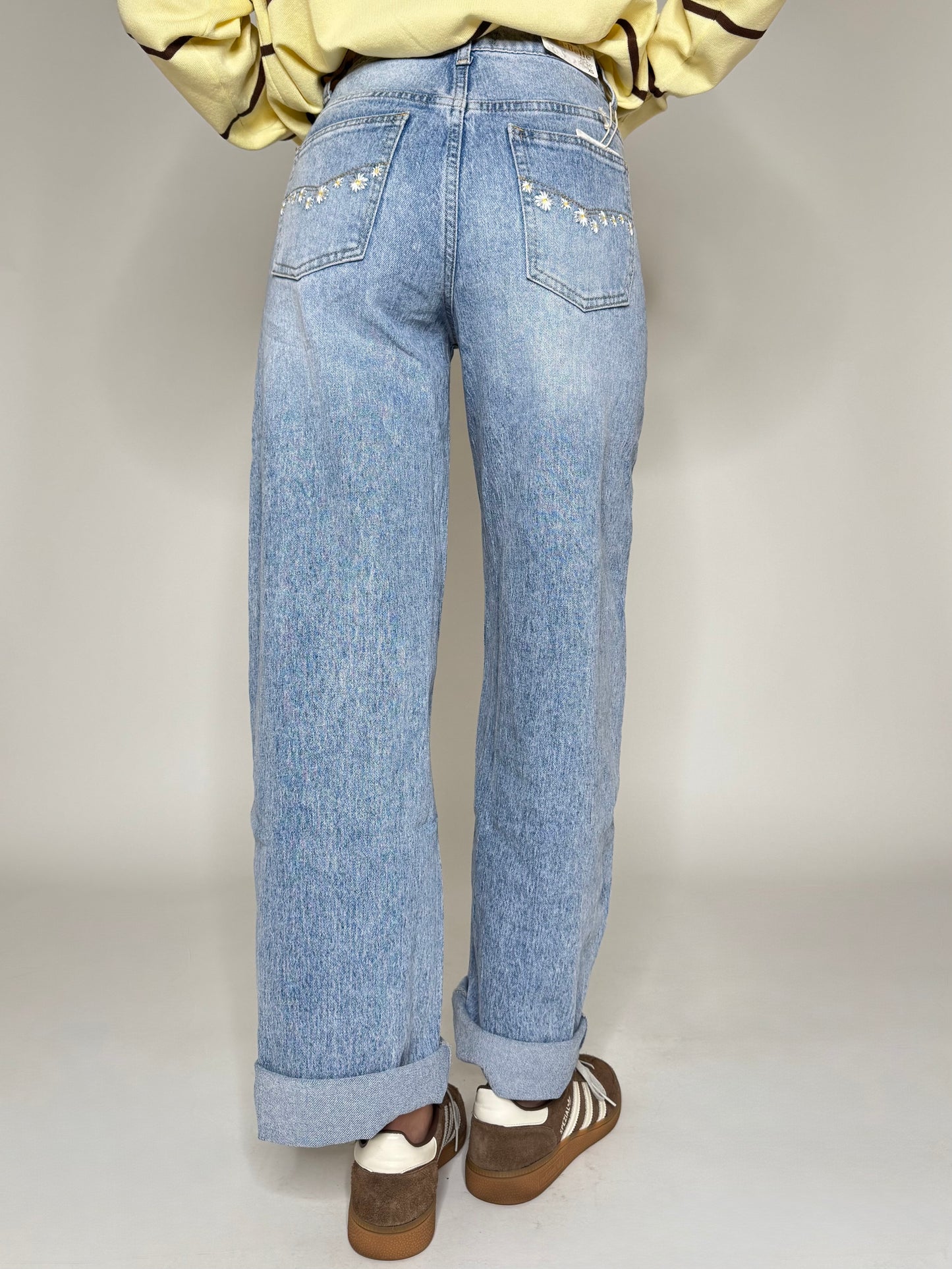 Jeans Ballon light denim ricami e caboshon