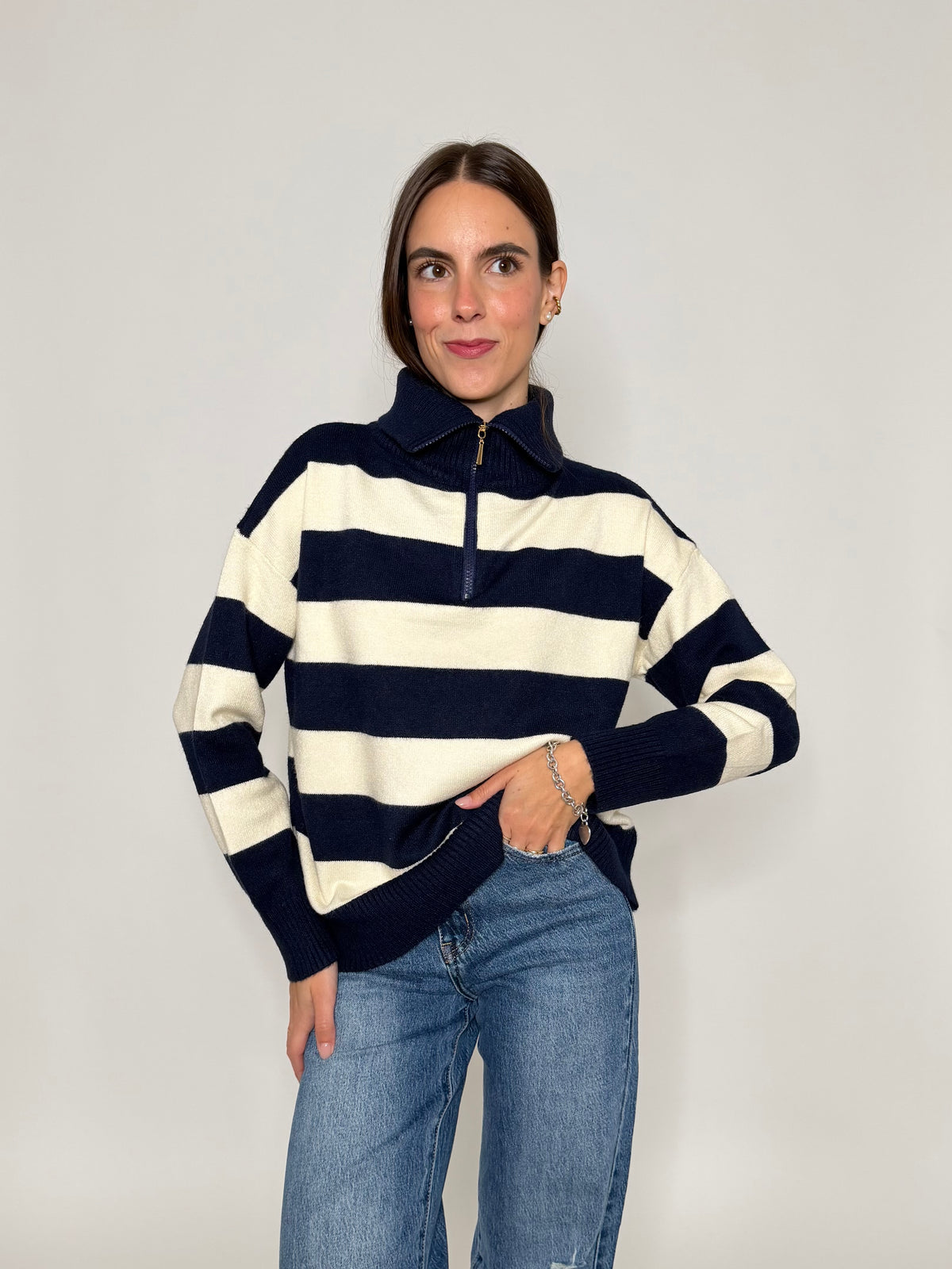Maglione mezza zip collo alto a righe in morbida viscosa blu/panna