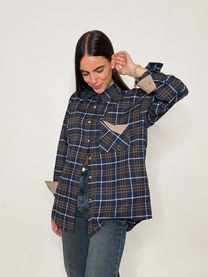 Camicia check in cotone con taschino blu
