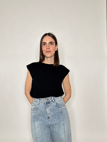 Maglia con spalline imbottite in cotone Nero
