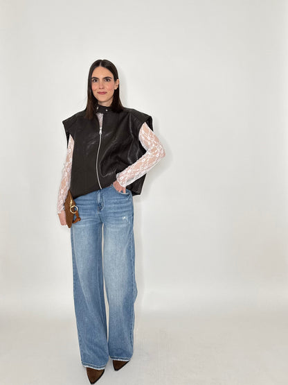 Gilet in ecopelle martellata cioccolato