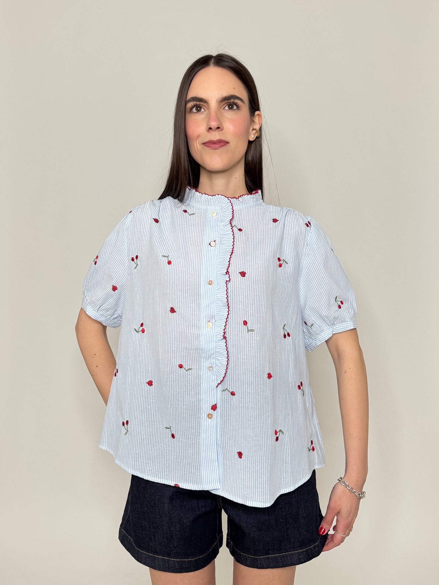 Camicia in cotone con ricami