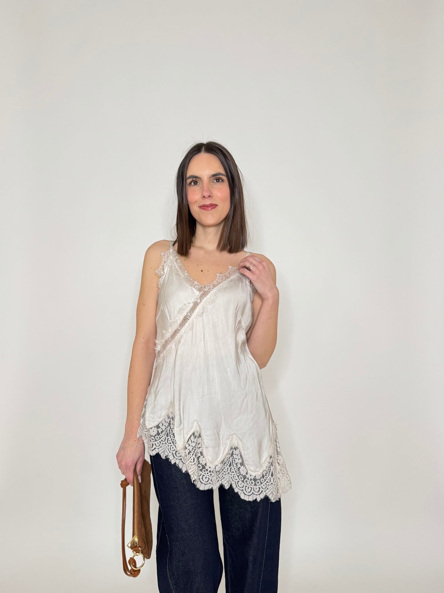Top pizzo asimmetrico in 100% viscosa satin - Champagne
