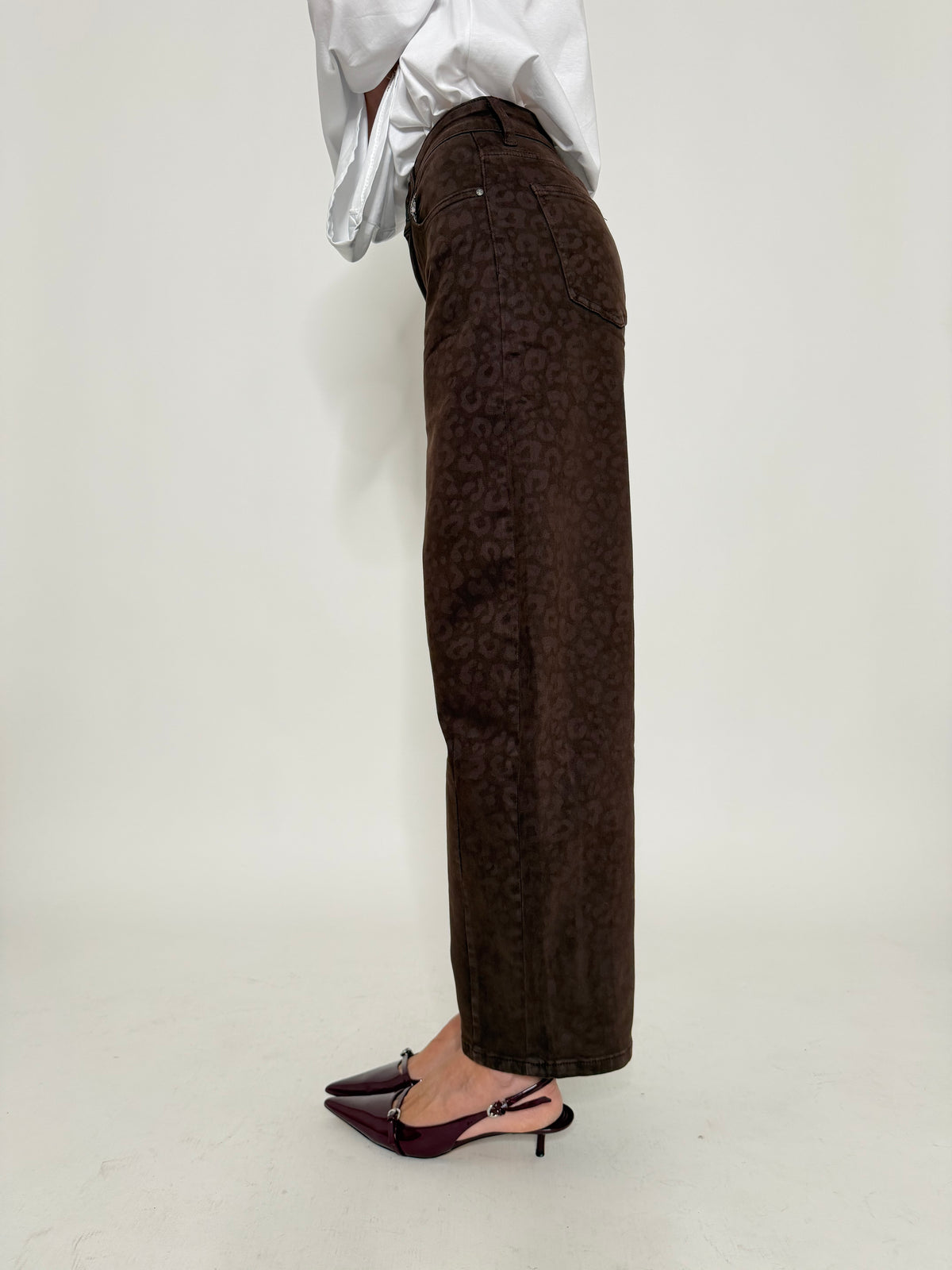 Jeans Barrell Fit leopardato