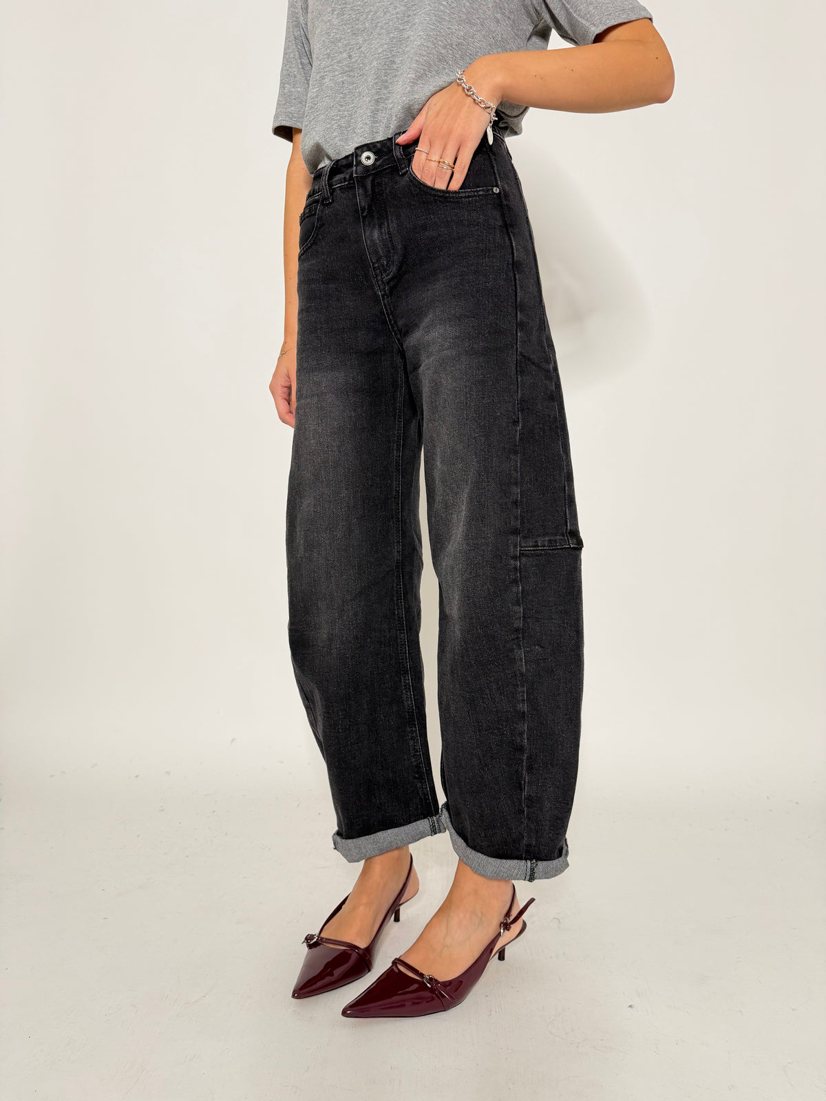 Jeans Barrell con spicchi laterali Grigio nero