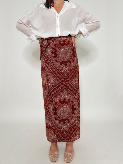Gonna pareo in fresca viscosa stampa bandana bordeaux