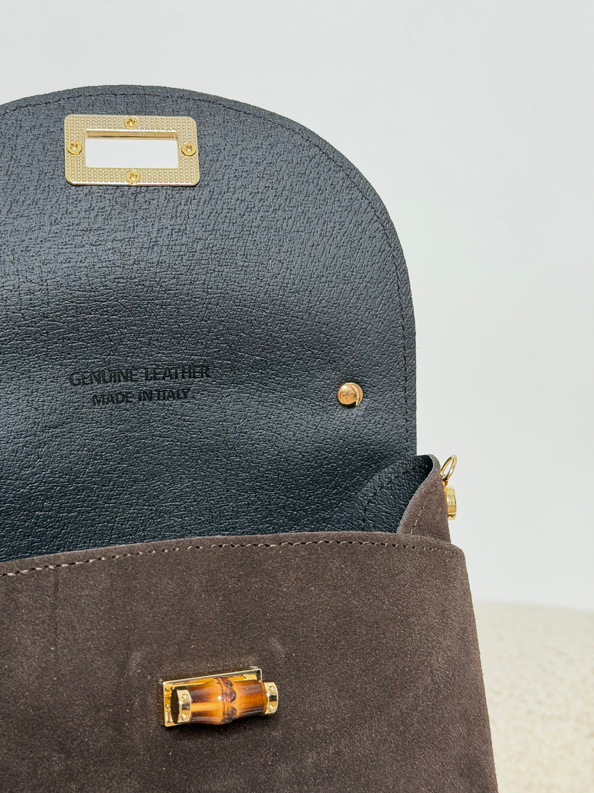 Borsa in vera pelle scamosciata