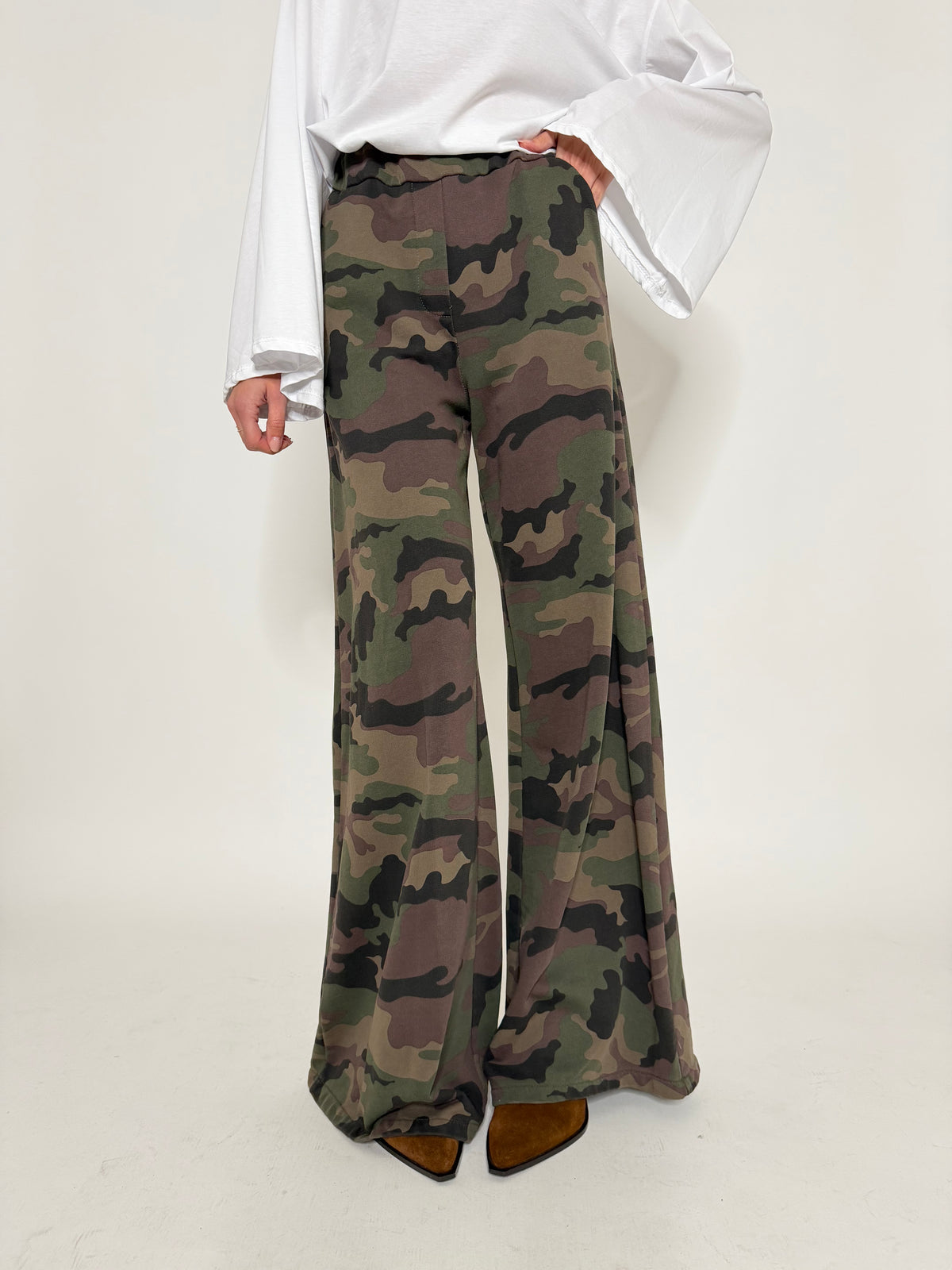 Pantalone palazzo camouflage in cotone