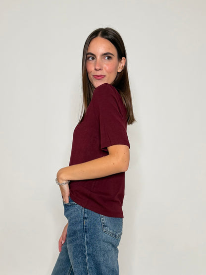 Maglia girocollo basic in viscosa e cotone bordeaux